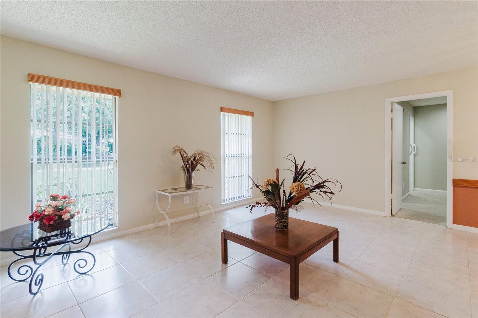 8222 LA SERENA DR — photo 14
