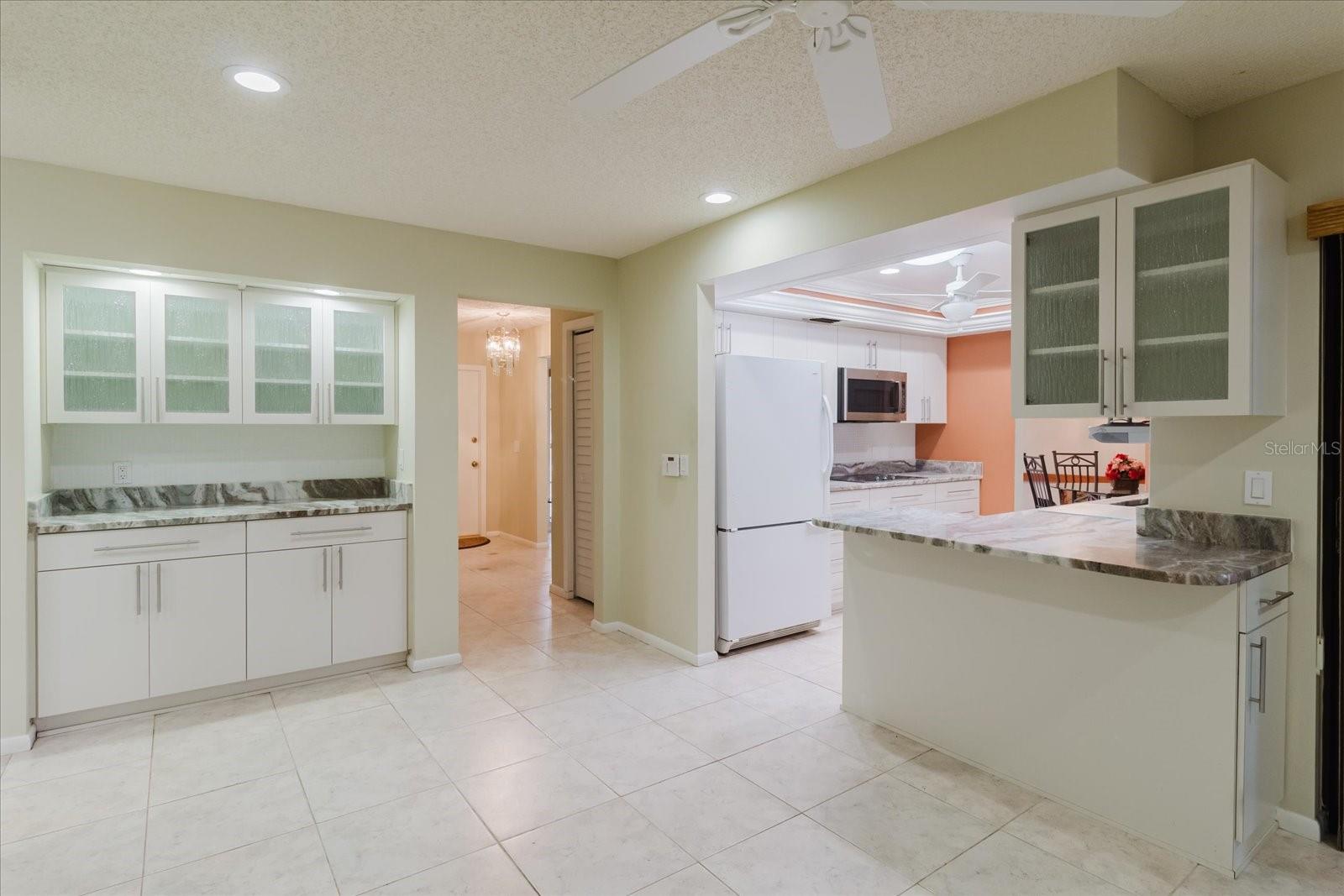 8222 LA SERENA DR — photo 35