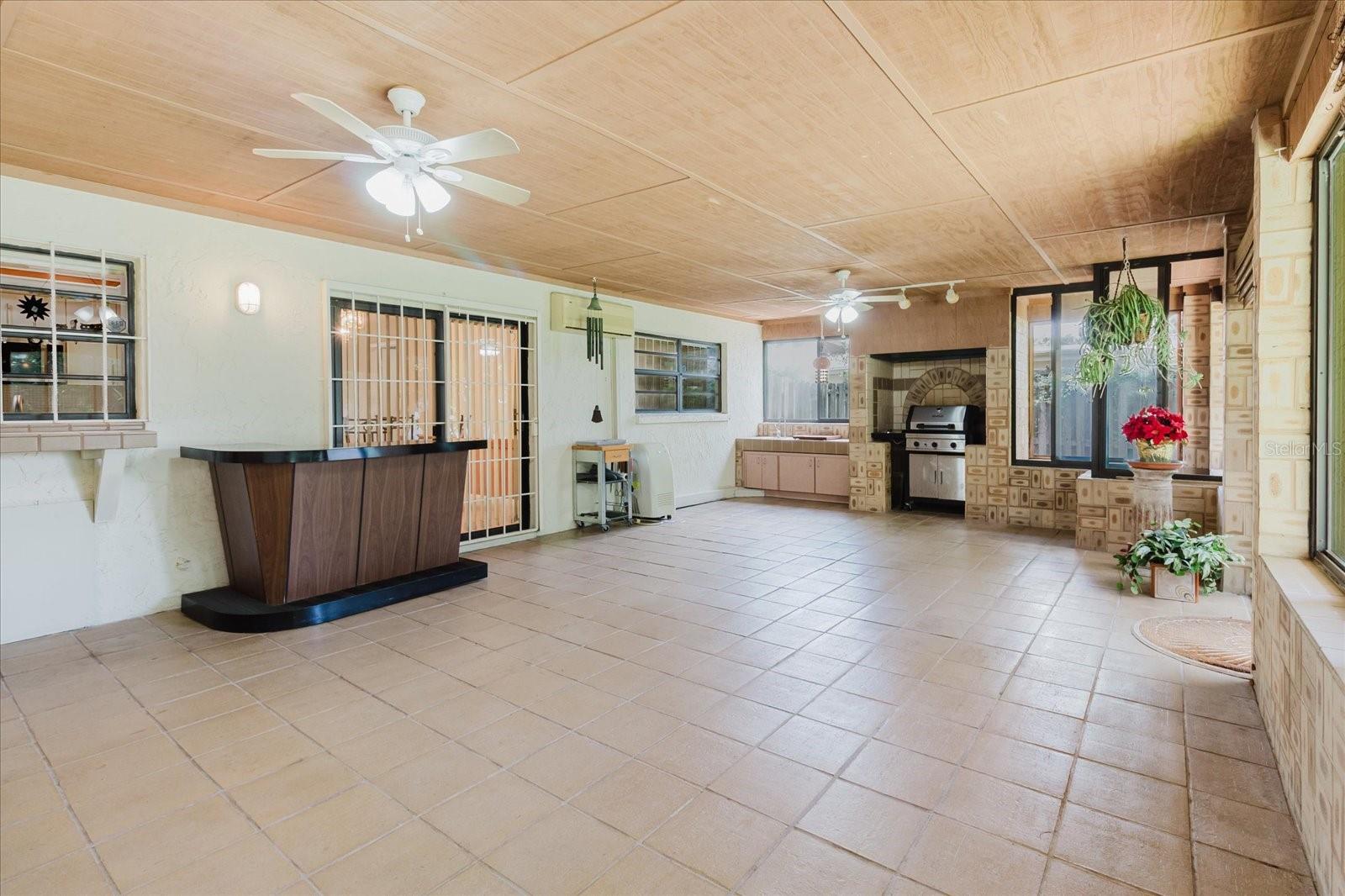 8222 LA SERENA DR — photo 69
