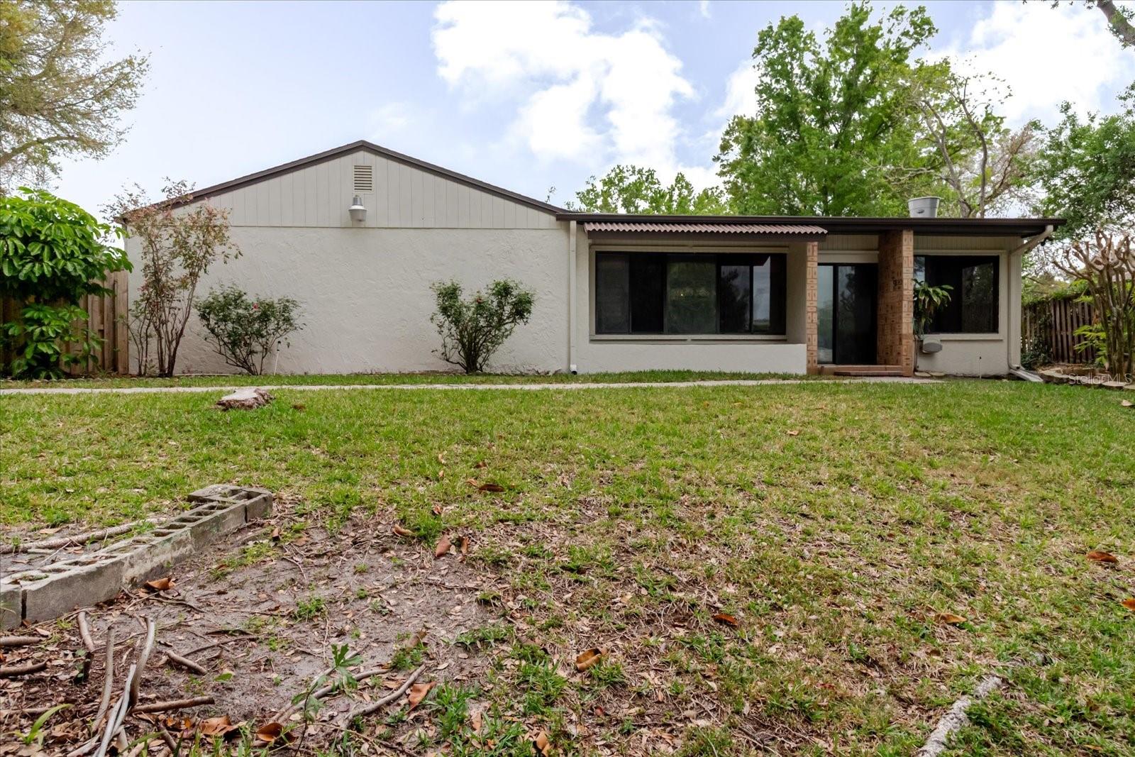 8222 LA SERENA DR — photo 86