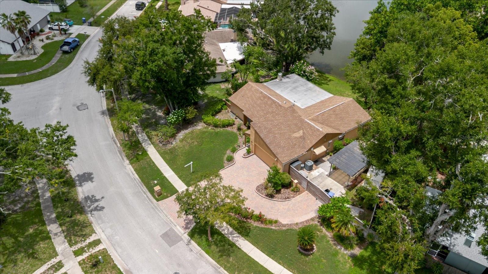 8222 LA SERENA DR — photo 92