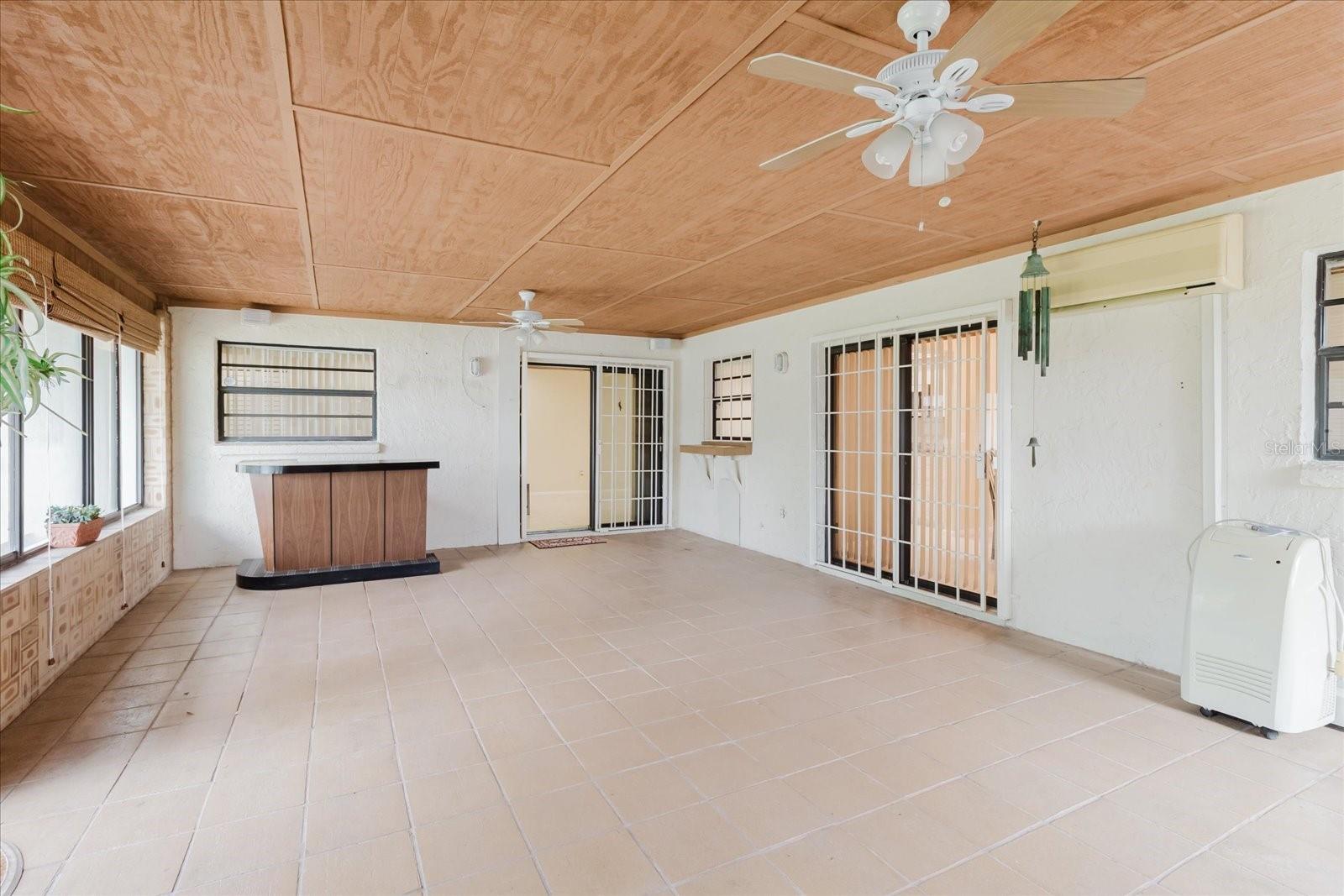 8222 LA SERENA DR — photo 72