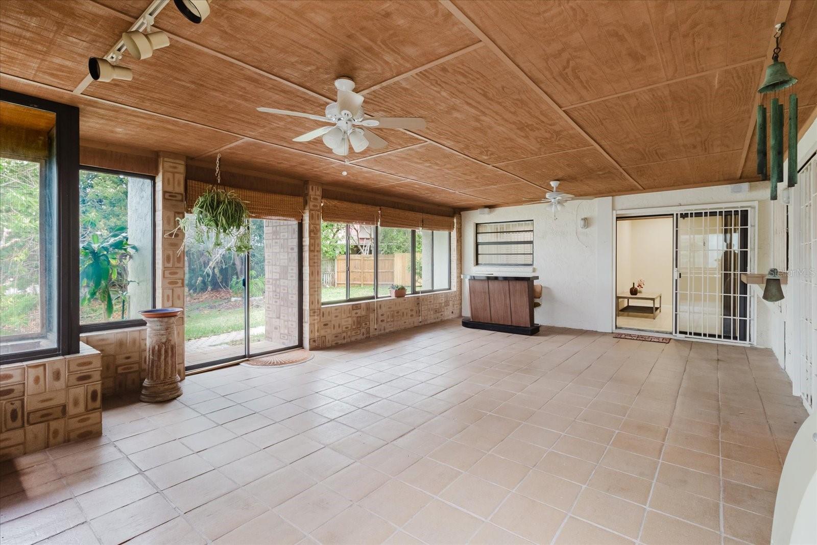 8222 LA SERENA DR — photo 73