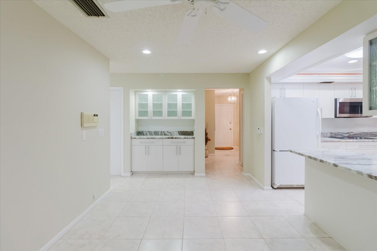 8222 LA SERENA DR — photo 36