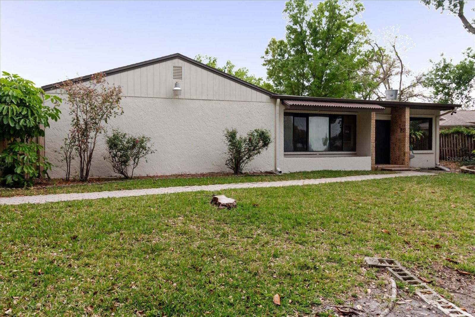 8222 LA SERENA DR — photo 88