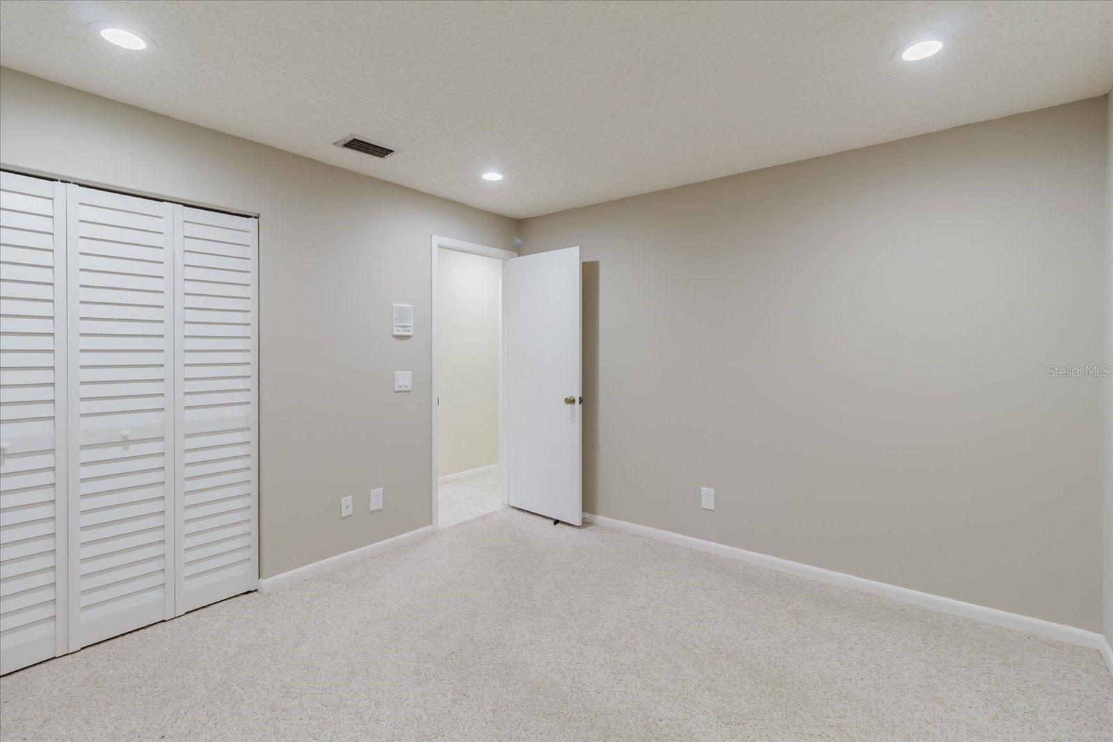 8222 LA SERENA DR — photo 57