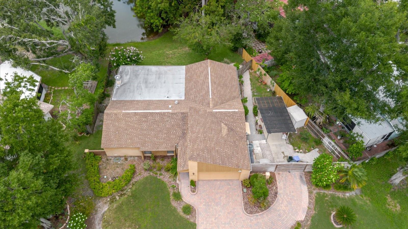 8222 LA SERENA DR — photo 91