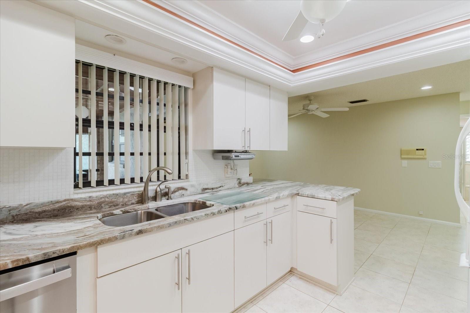 8222 LA SERENA DR — photo 26