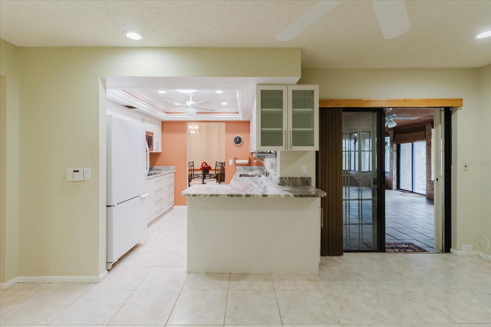 8222 LA SERENA DR — photo 34