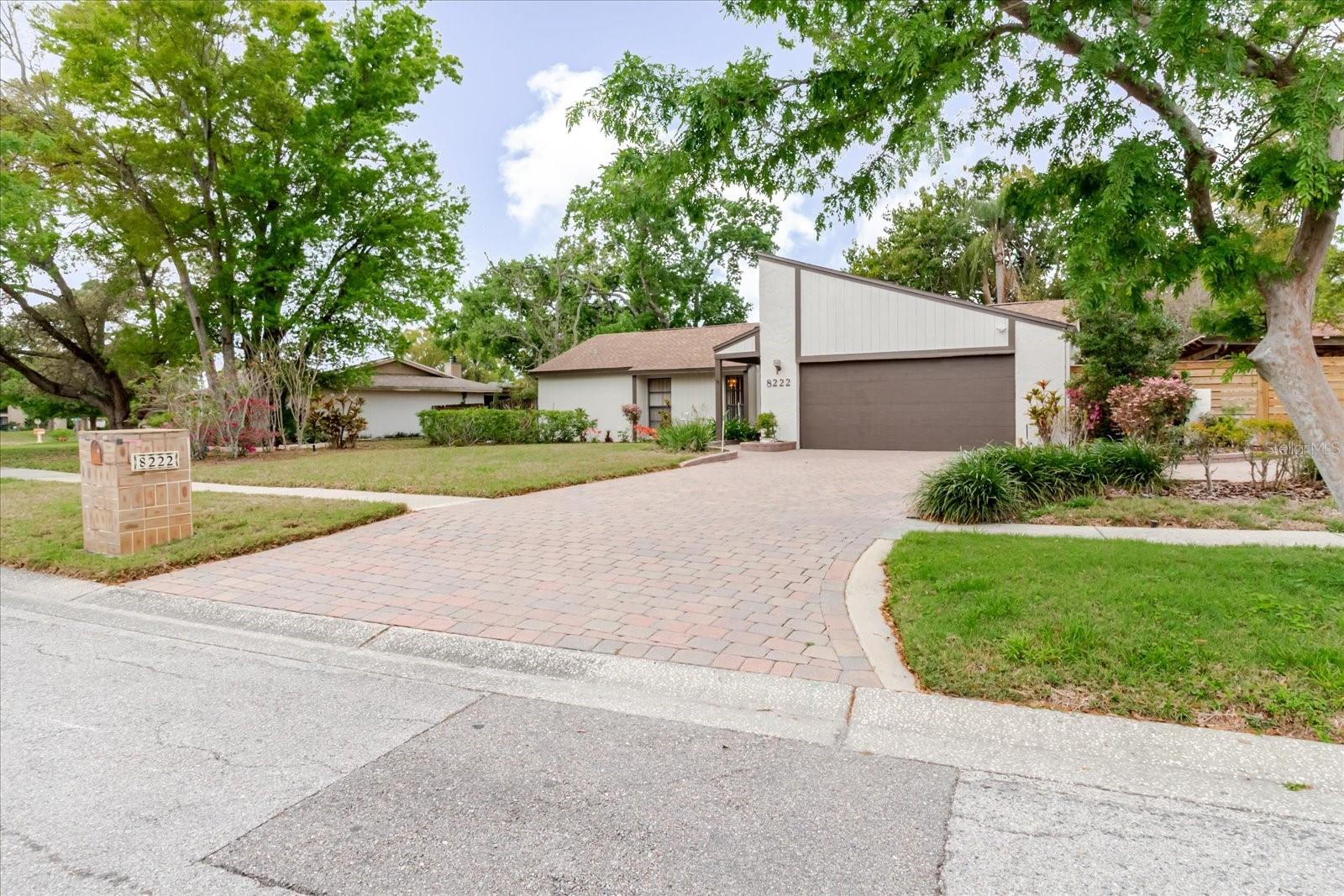8222 LA SERENA DR — photo 5