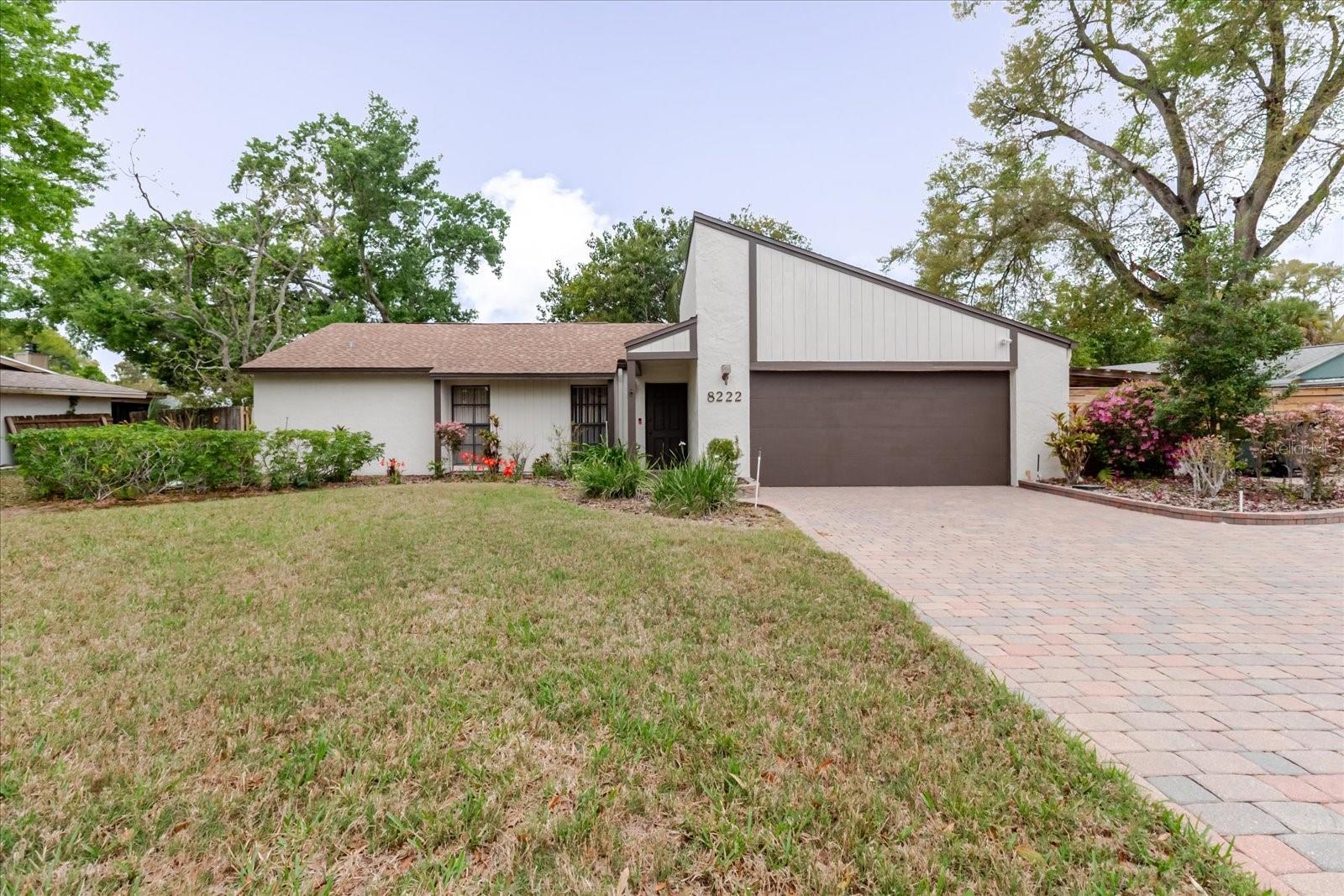 8222 LA SERENA DR — photo 4