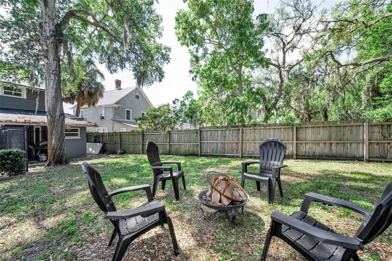133 N PINELLAS AVE — photo 56
