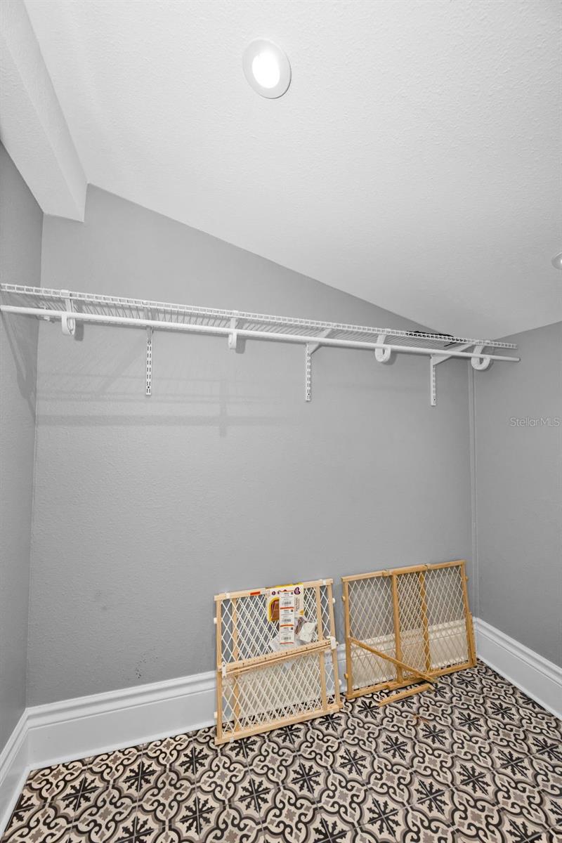 133 N PINELLAS AVE — photo 44
