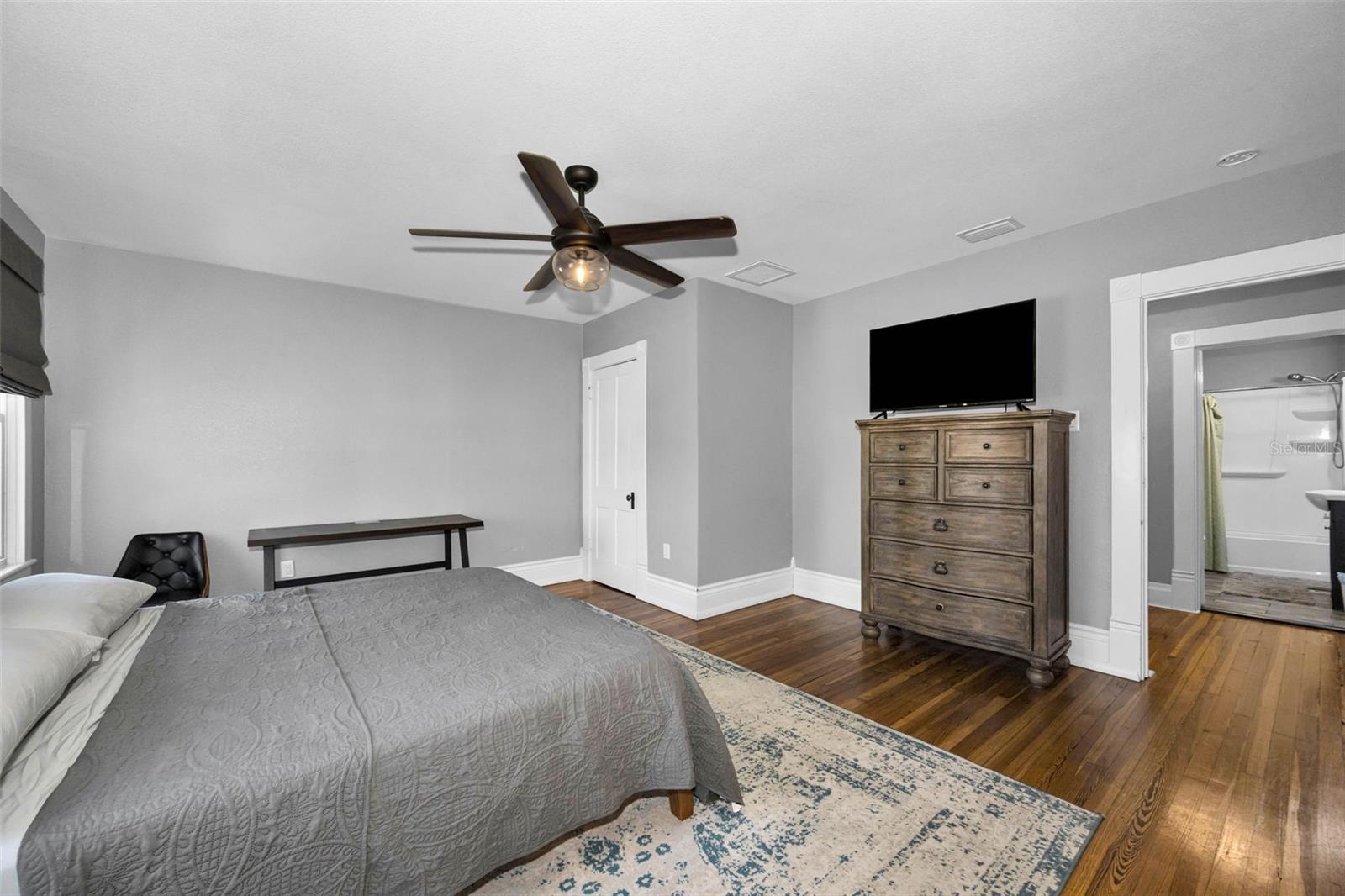 133 N PINELLAS AVE — photo 40