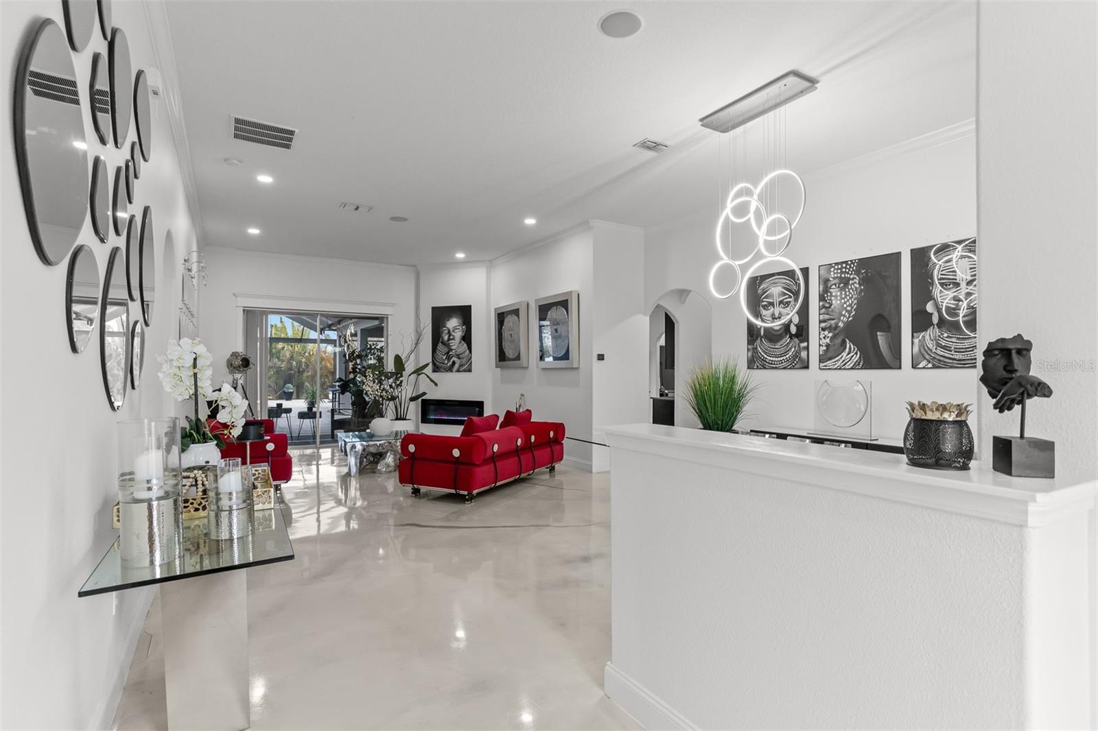 Home in RUSKIN — photo 5