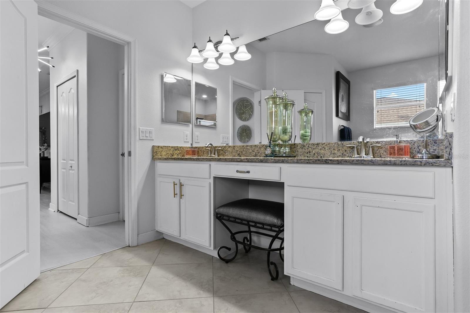 Home in RUSKIN — photo 15