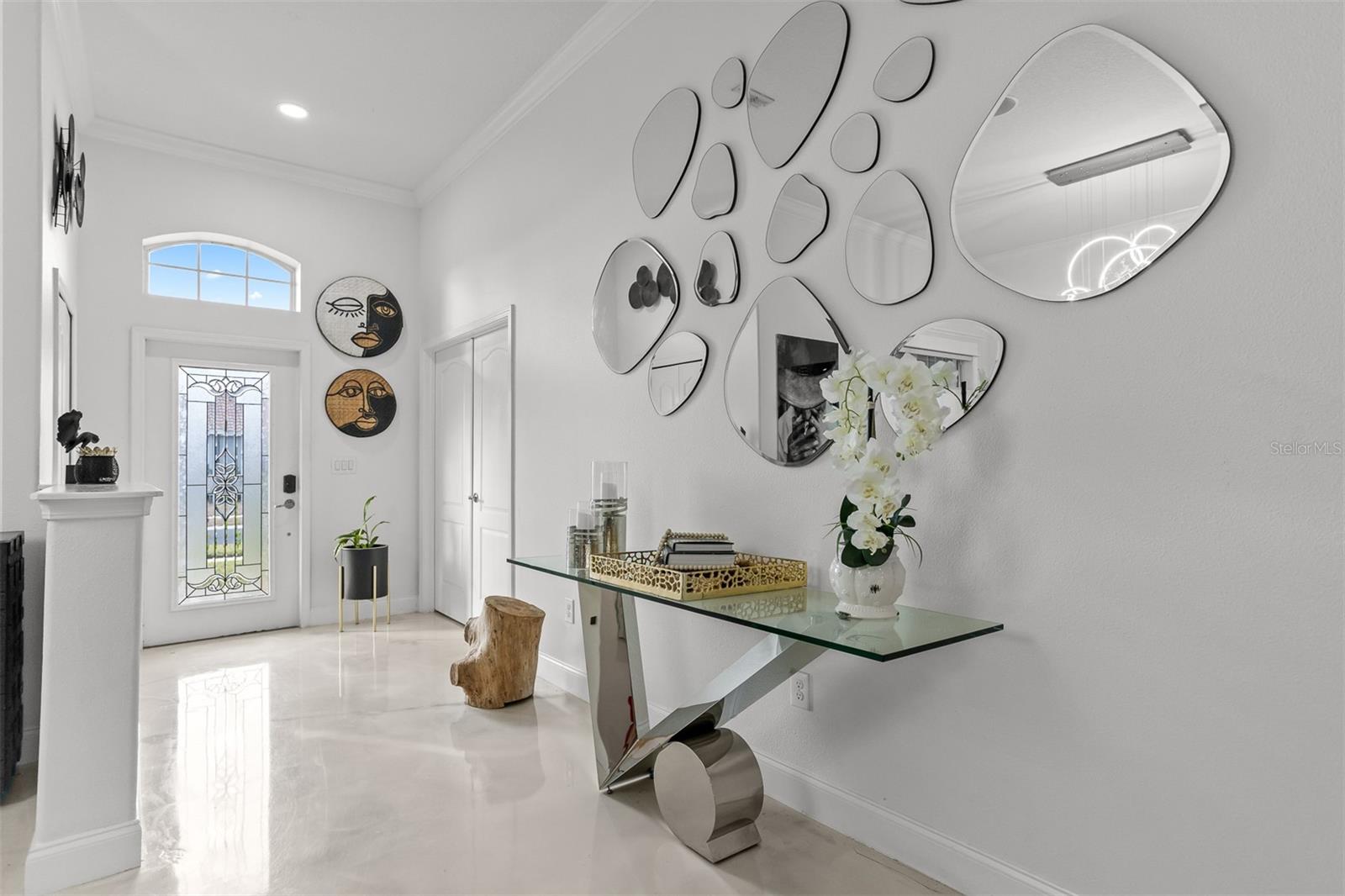 Home in RUSKIN — photo 4