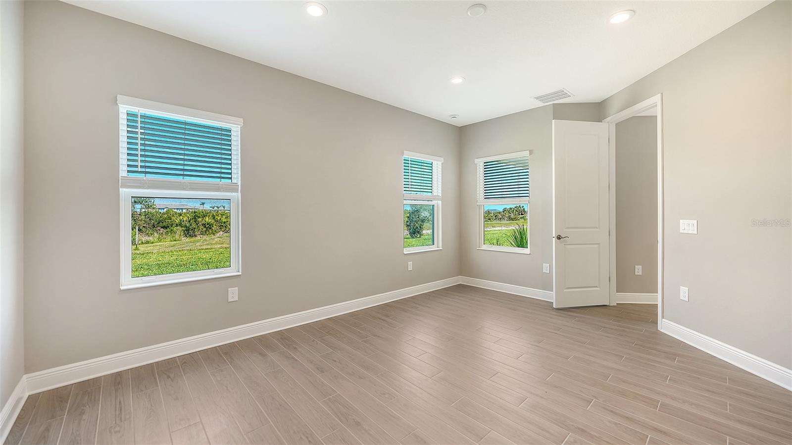 17771 SYLVESTER DR — photo 19