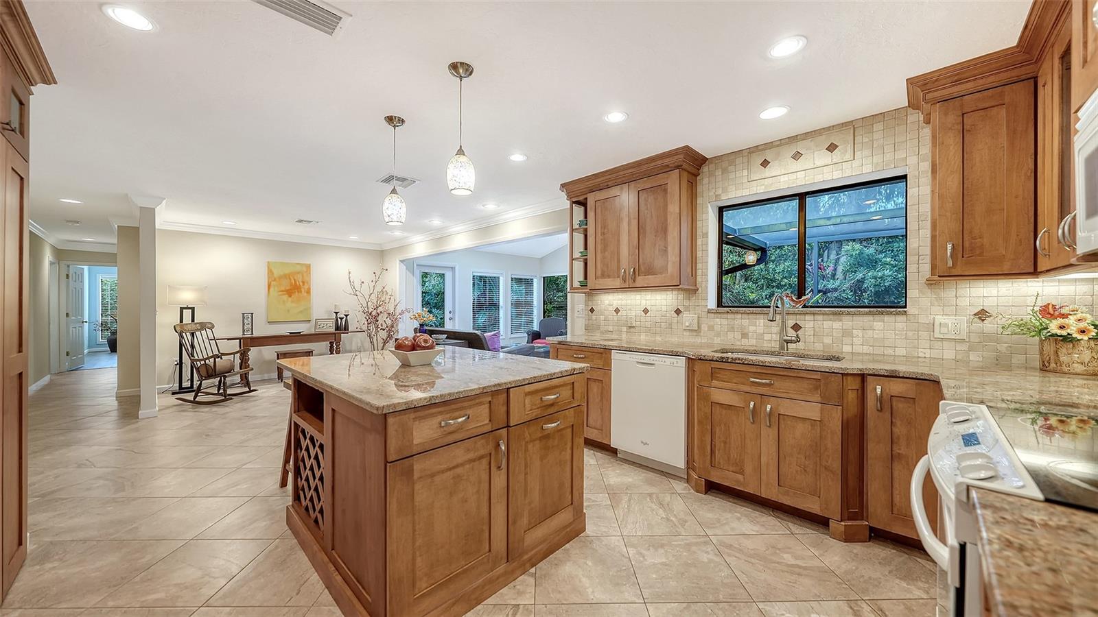 5345 SIESTA CT — photo 9