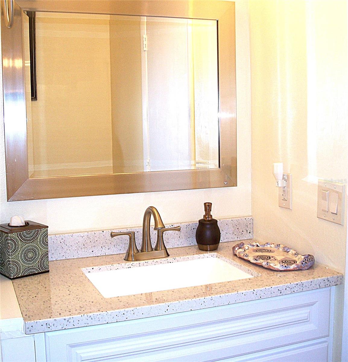 3808 N OAK DR #U42 — photo 10