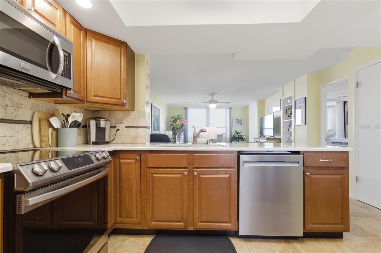 2616 COVE CAY DR #502 — photo 7