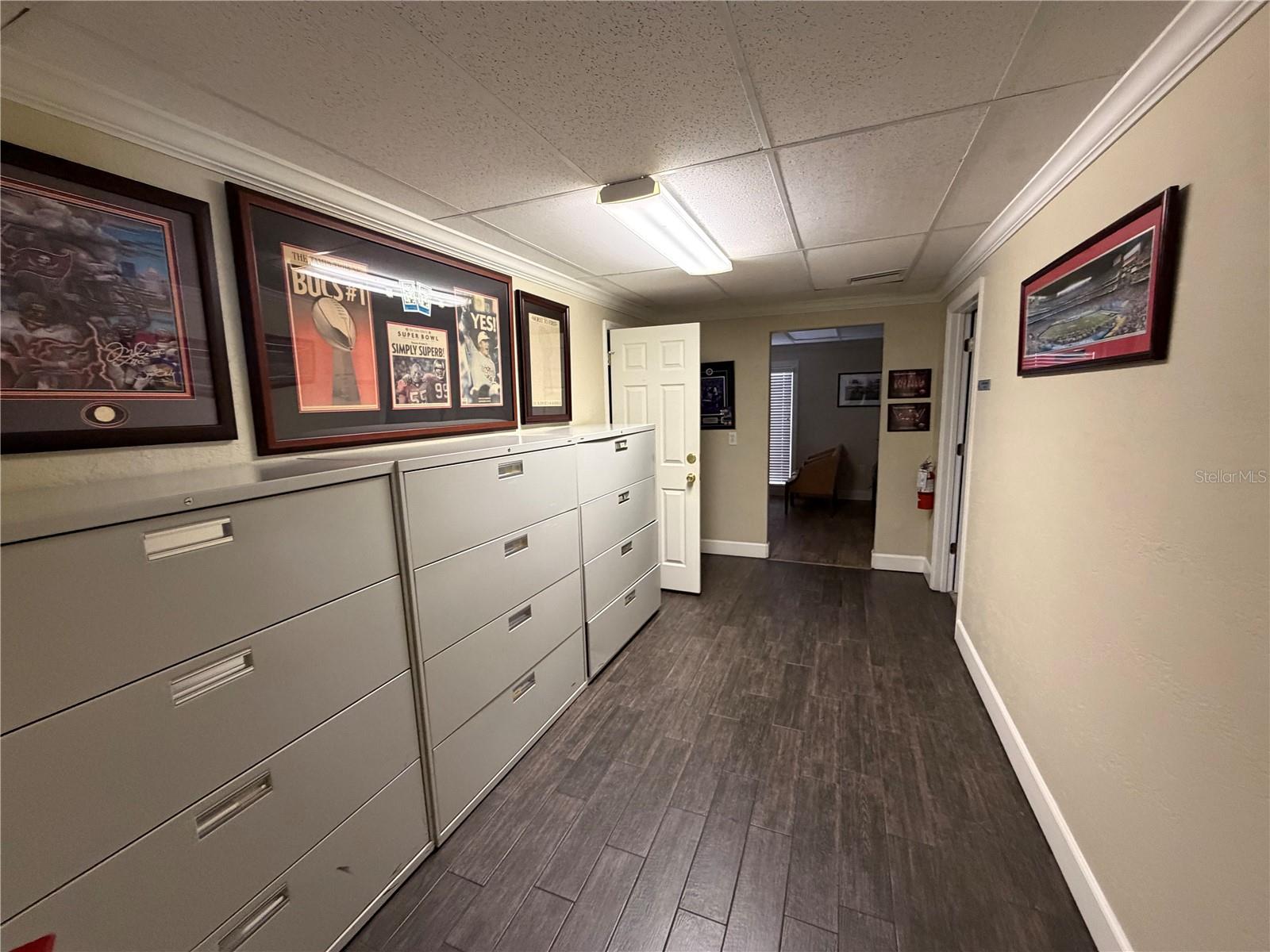 1302 W BUSCH BLVD — photo 10
