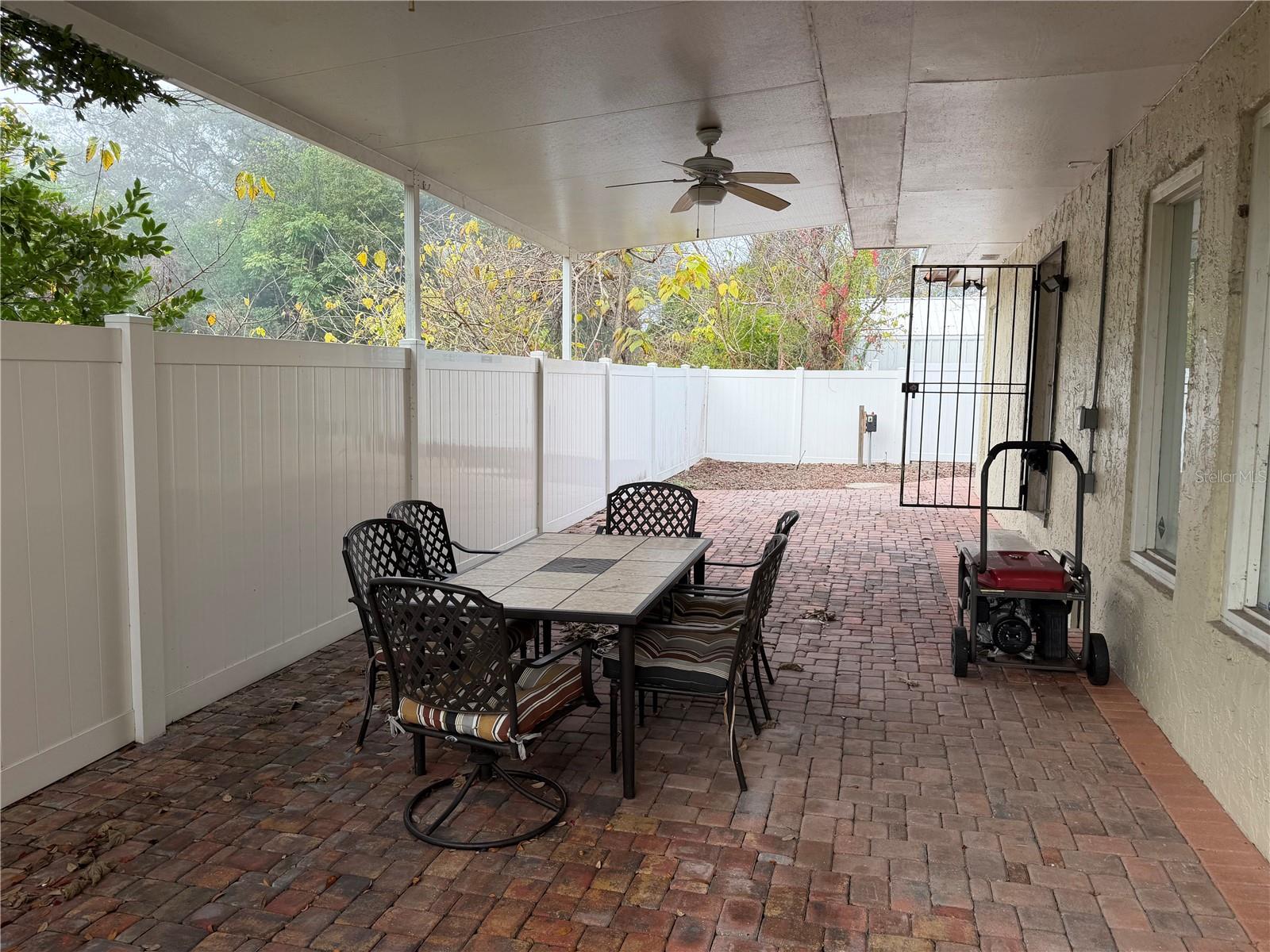 1302 W BUSCH BLVD — photo 16