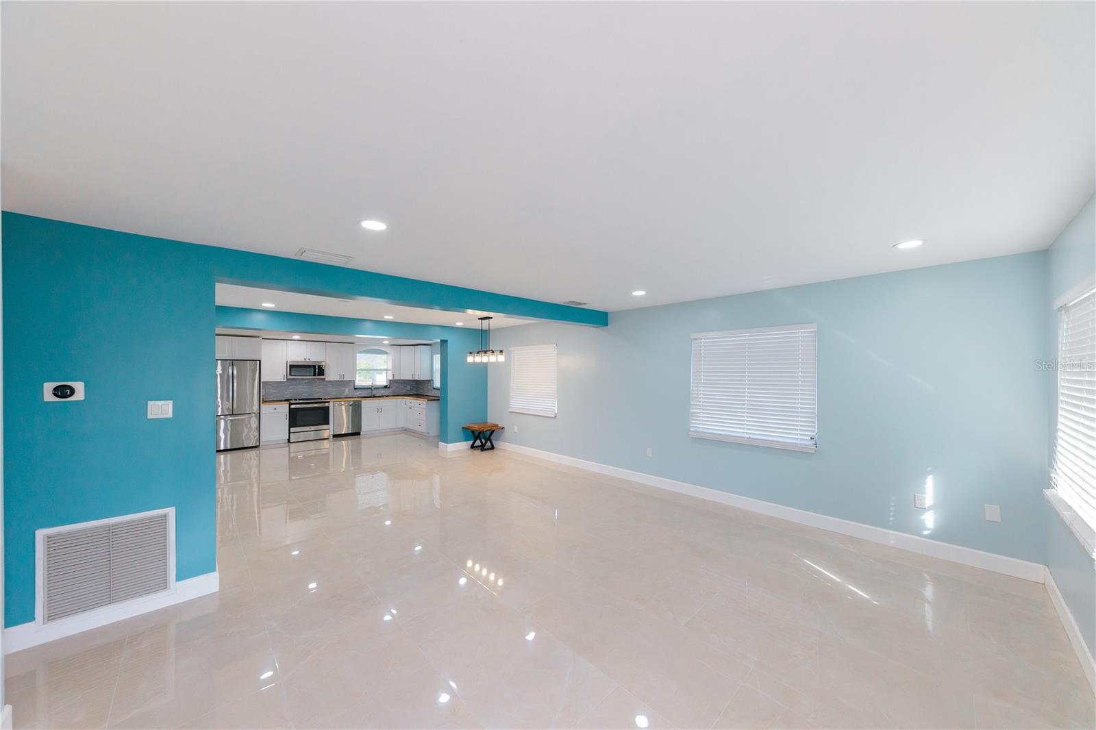 300 53RD ST W — photo 11