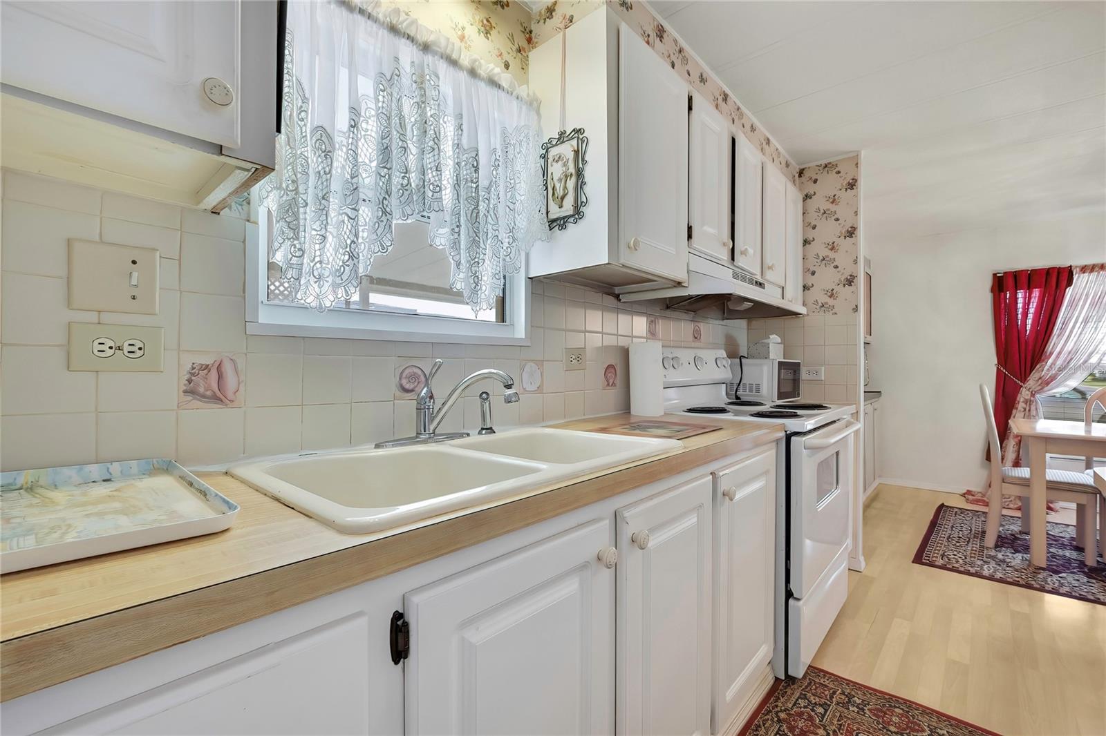 4809 EMPRESS LN — photo 13
