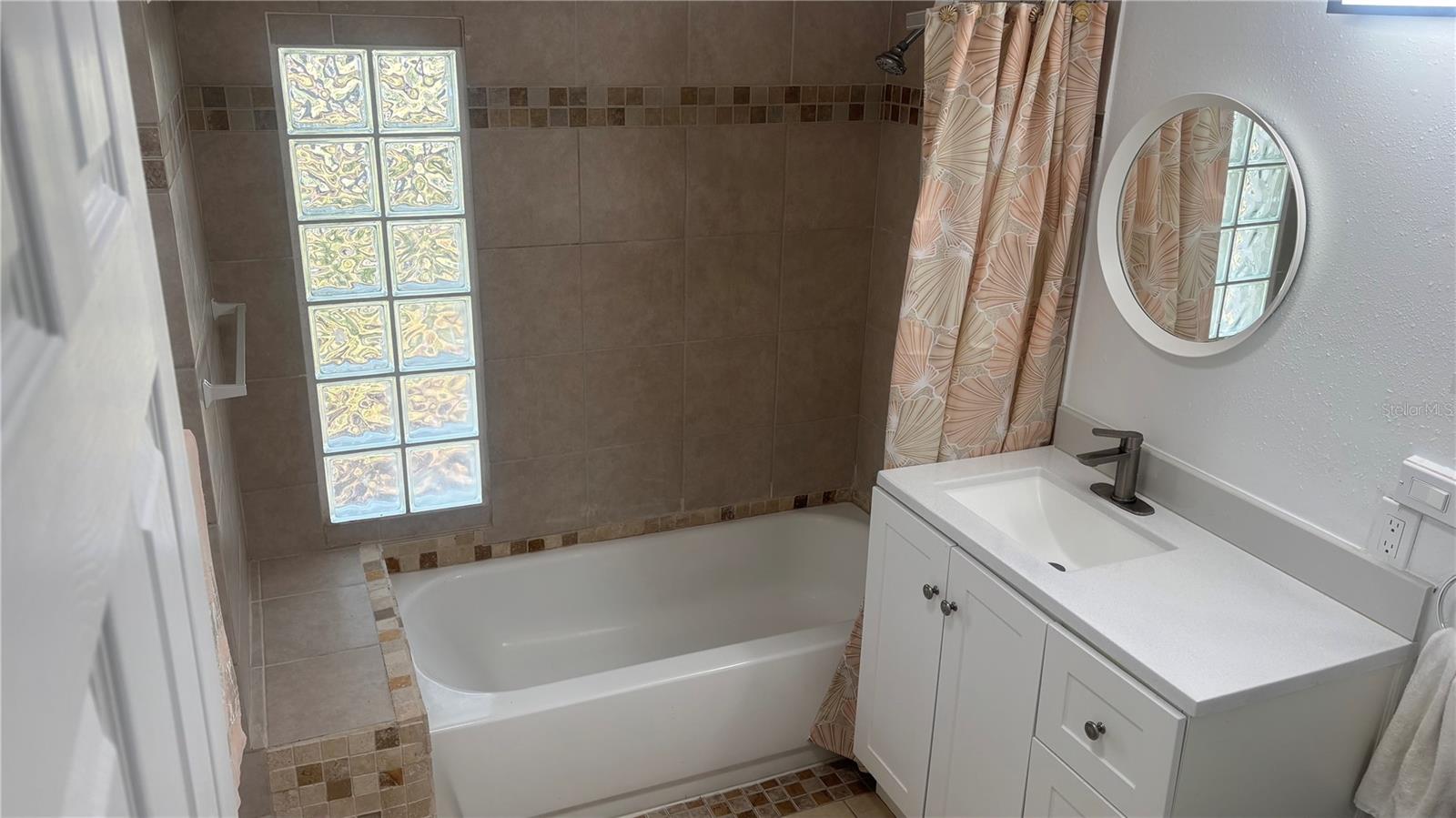 8302 SPLIT RAIL LN — photo 10