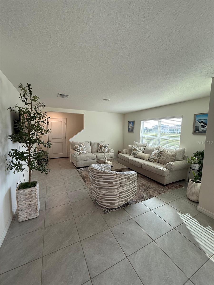 10662 CHIPPEWA DR — photo 6