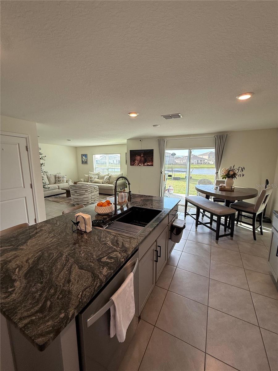 10662 CHIPPEWA DR — photo 8