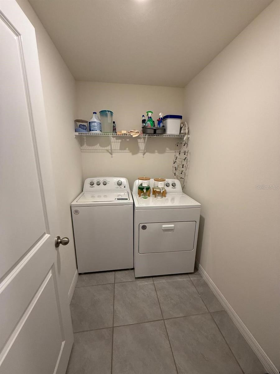 10662 CHIPPEWA DR — photo 25