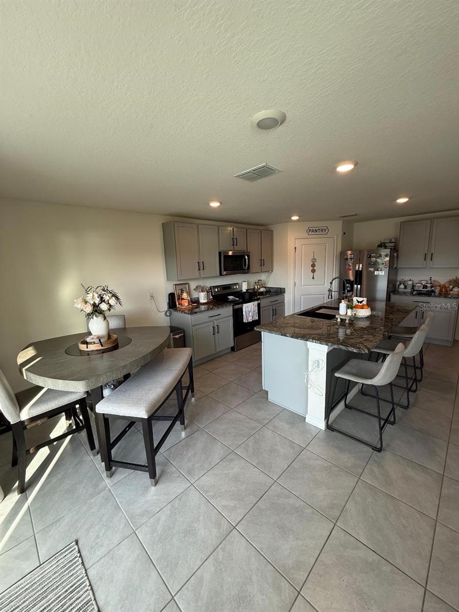 10662 CHIPPEWA DR — photo 12