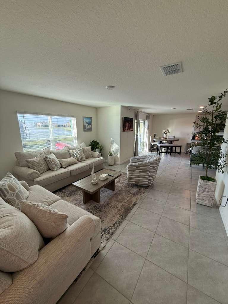 10662 CHIPPEWA DR — photo 4