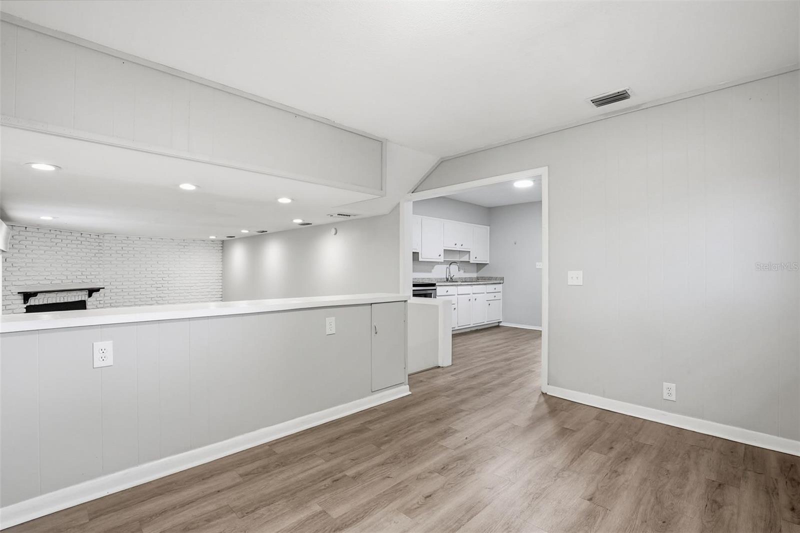 1477 S PRESCOTT AVE — photo 18