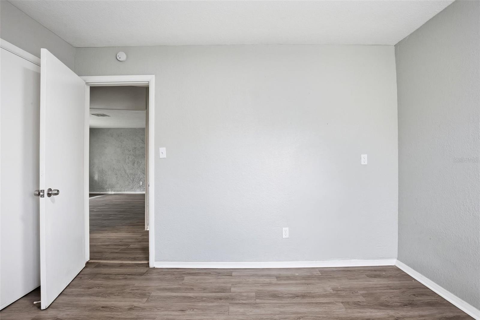 1477 S PRESCOTT AVE — photo 25