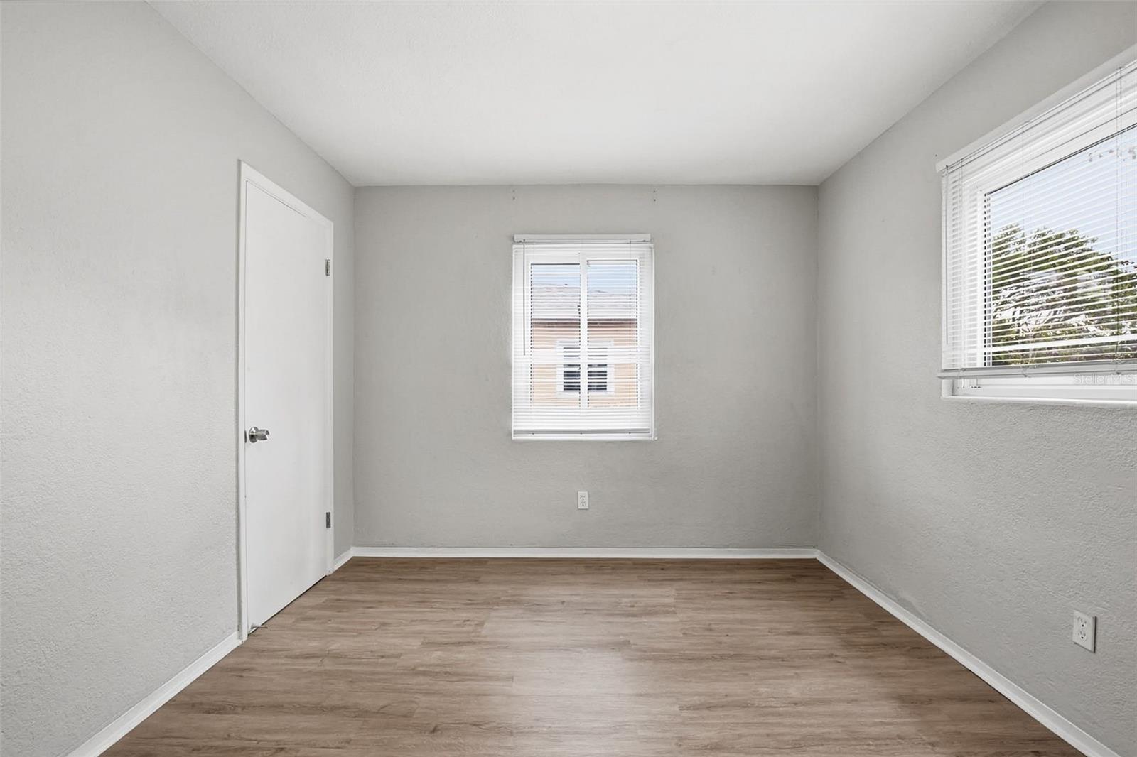 1477 S PRESCOTT AVE — photo 26