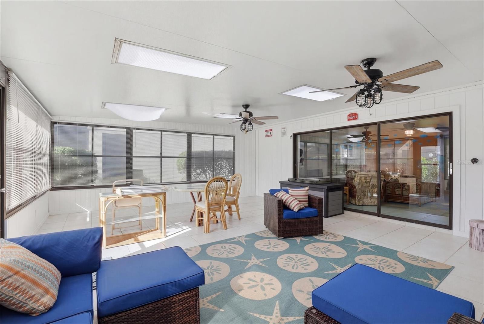 36 WINDRUSH BAY DR #36 — photo 12