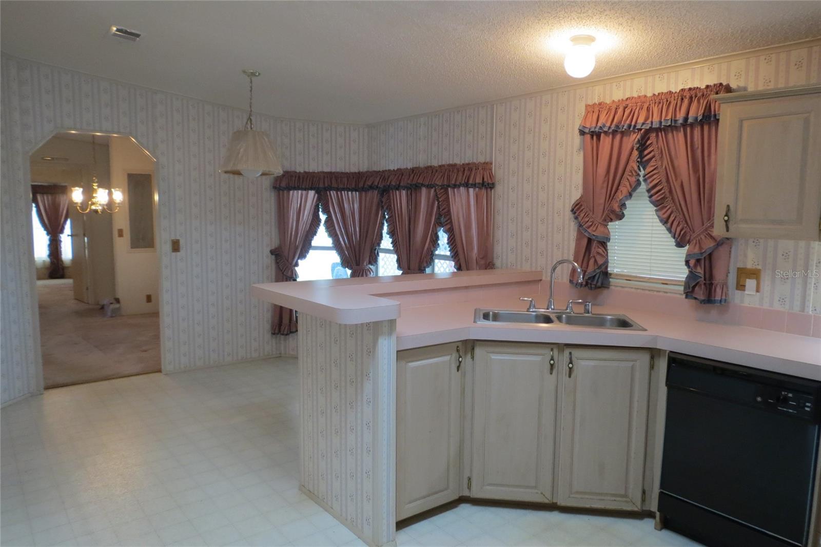 36603 JODI AVE — photo 9