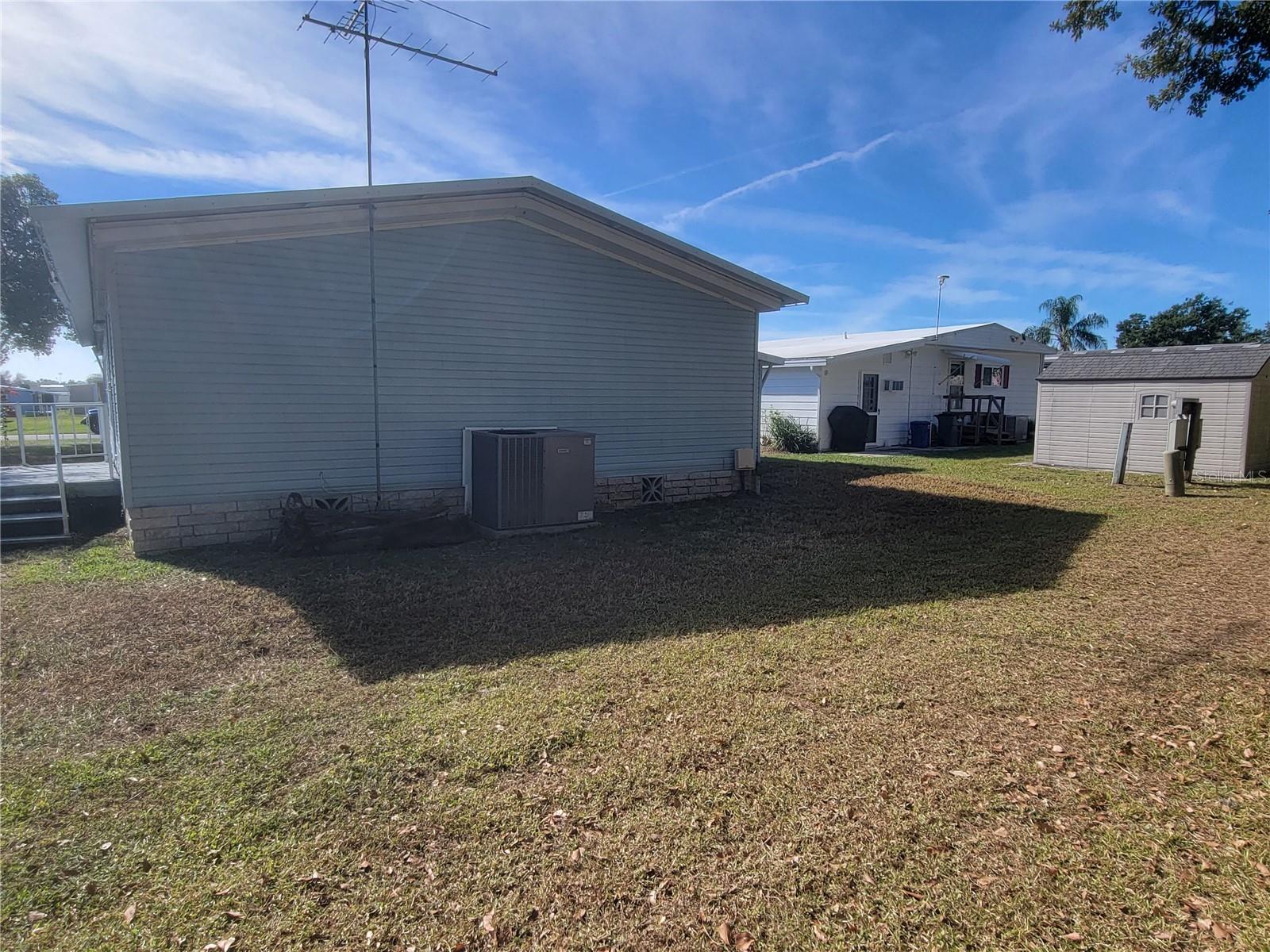 36603 JODI AVE — photo 38