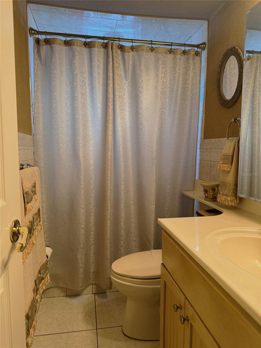 9201 BARRINGTON LN — photo 11