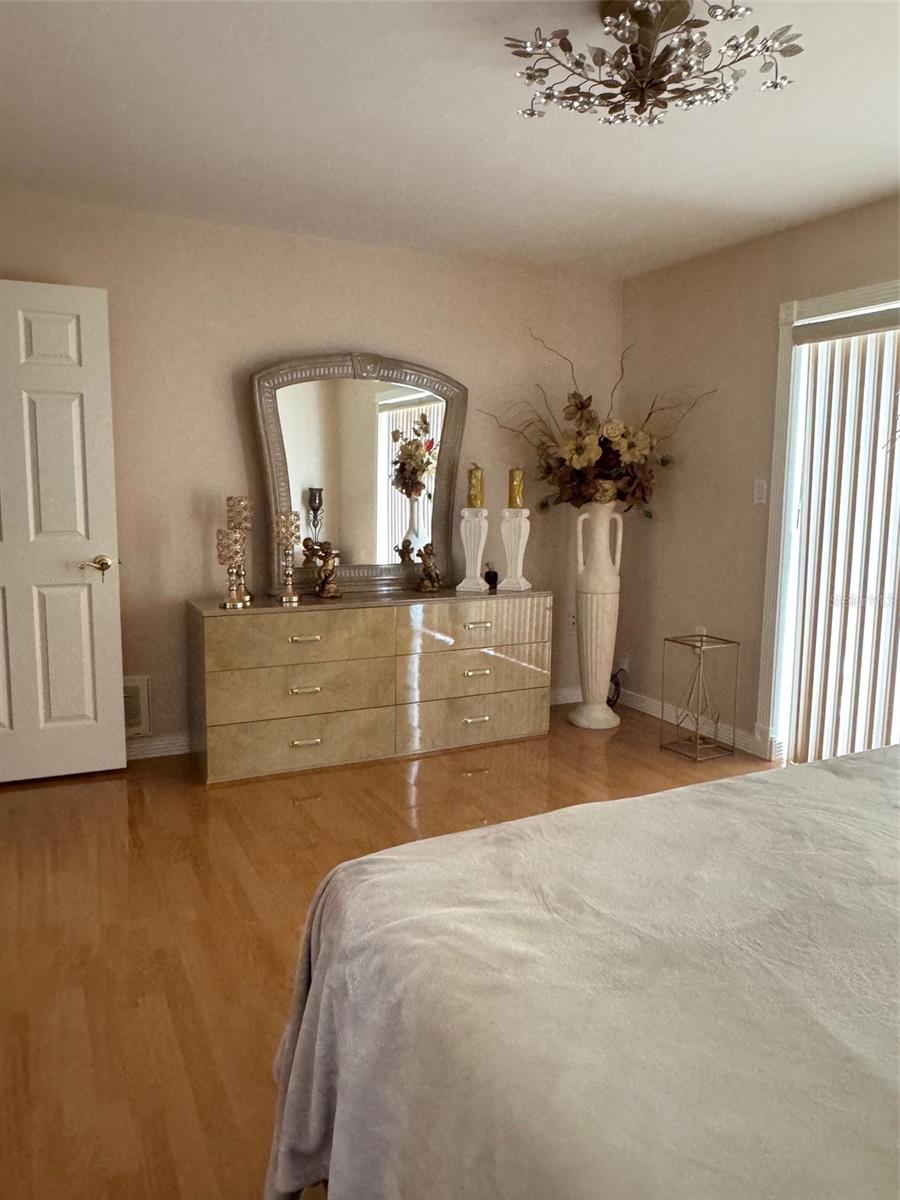 9201 BARRINGTON LN — photo 9