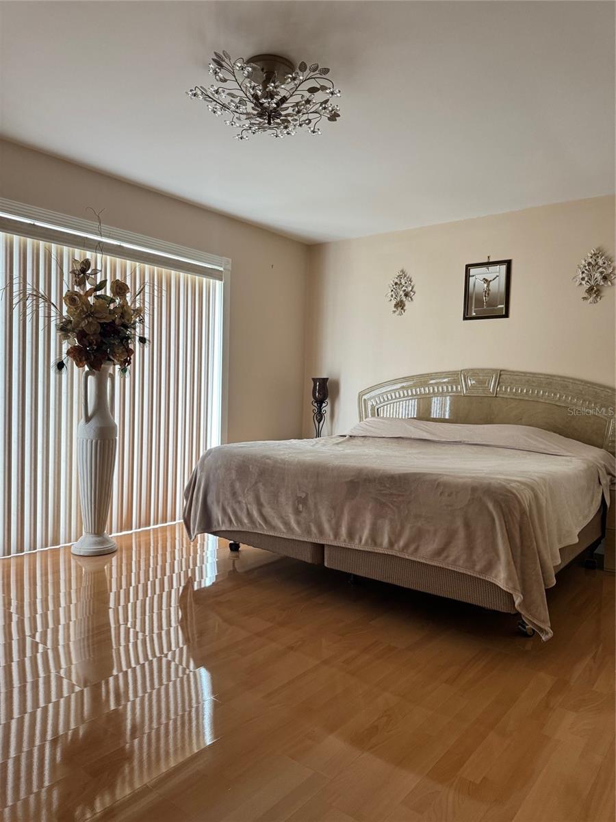 9201 BARRINGTON LN — photo 8