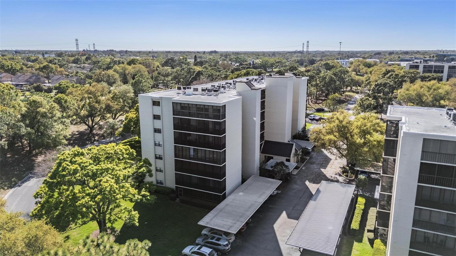 2900 COVE CAY DR #7B — photo 37