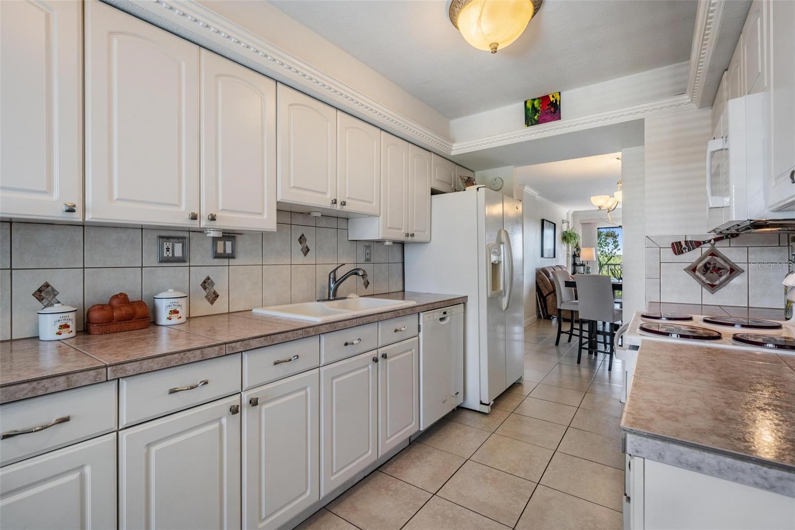 2900 COVE CAY DR #7B — photo 9