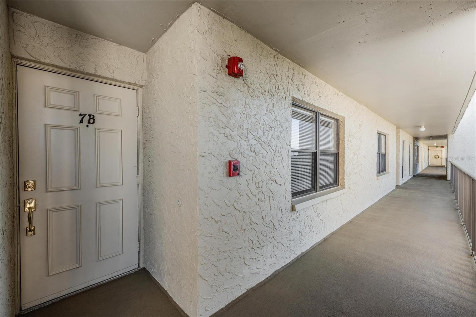 2900 COVE CAY DR #7B — photo 2