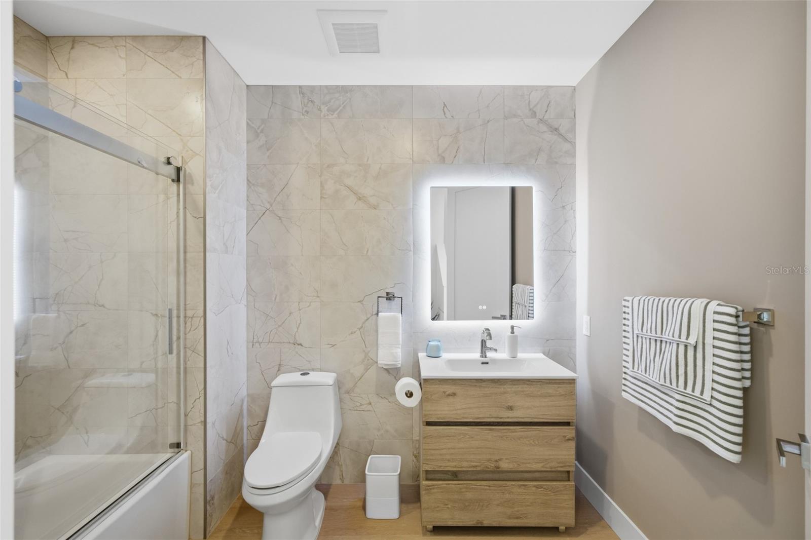 5968 AQUA RESERVE BLVD — photo 23