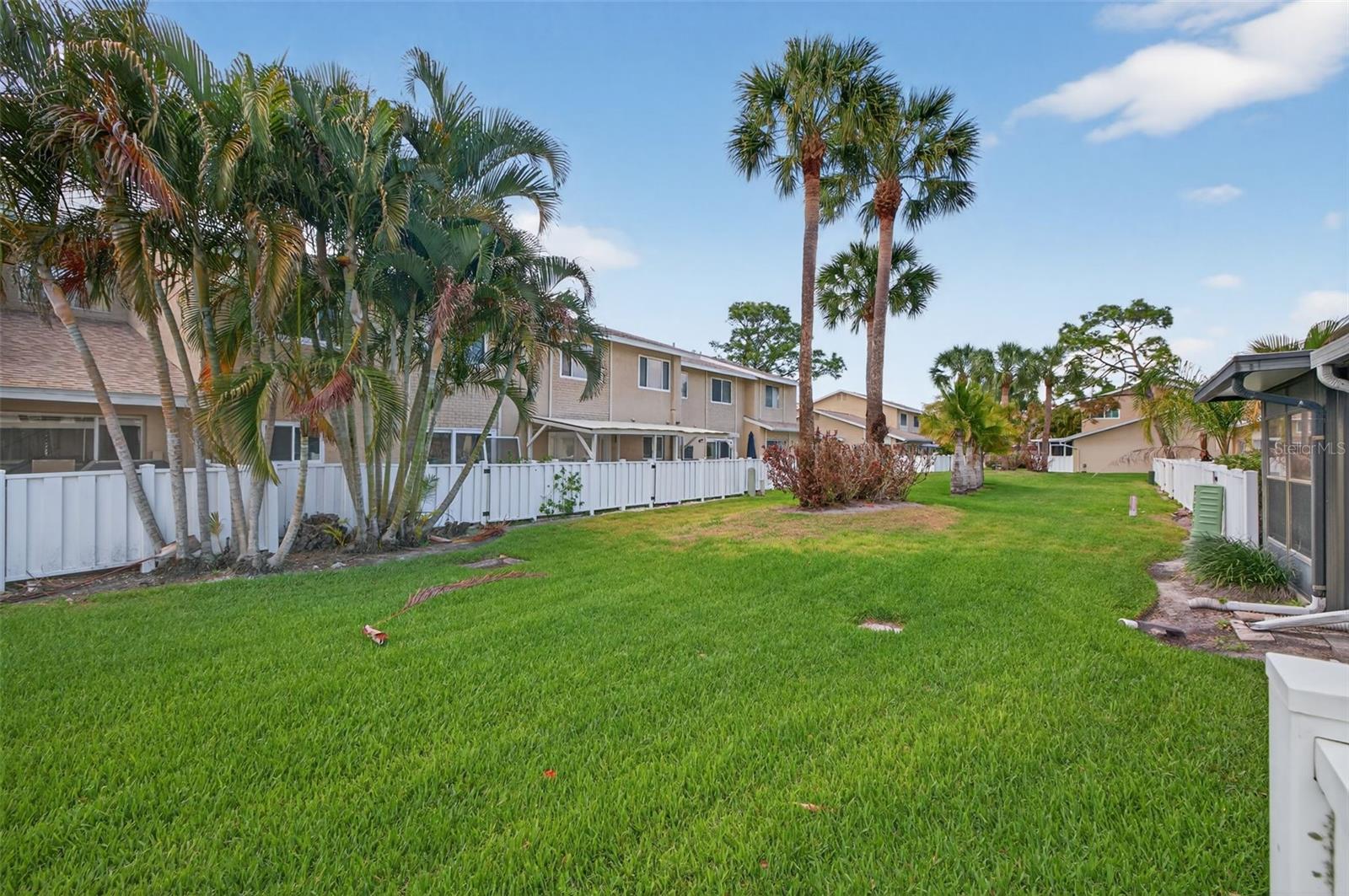 6490 CAPE HATTERAS WAY NE #2 — photo 27
