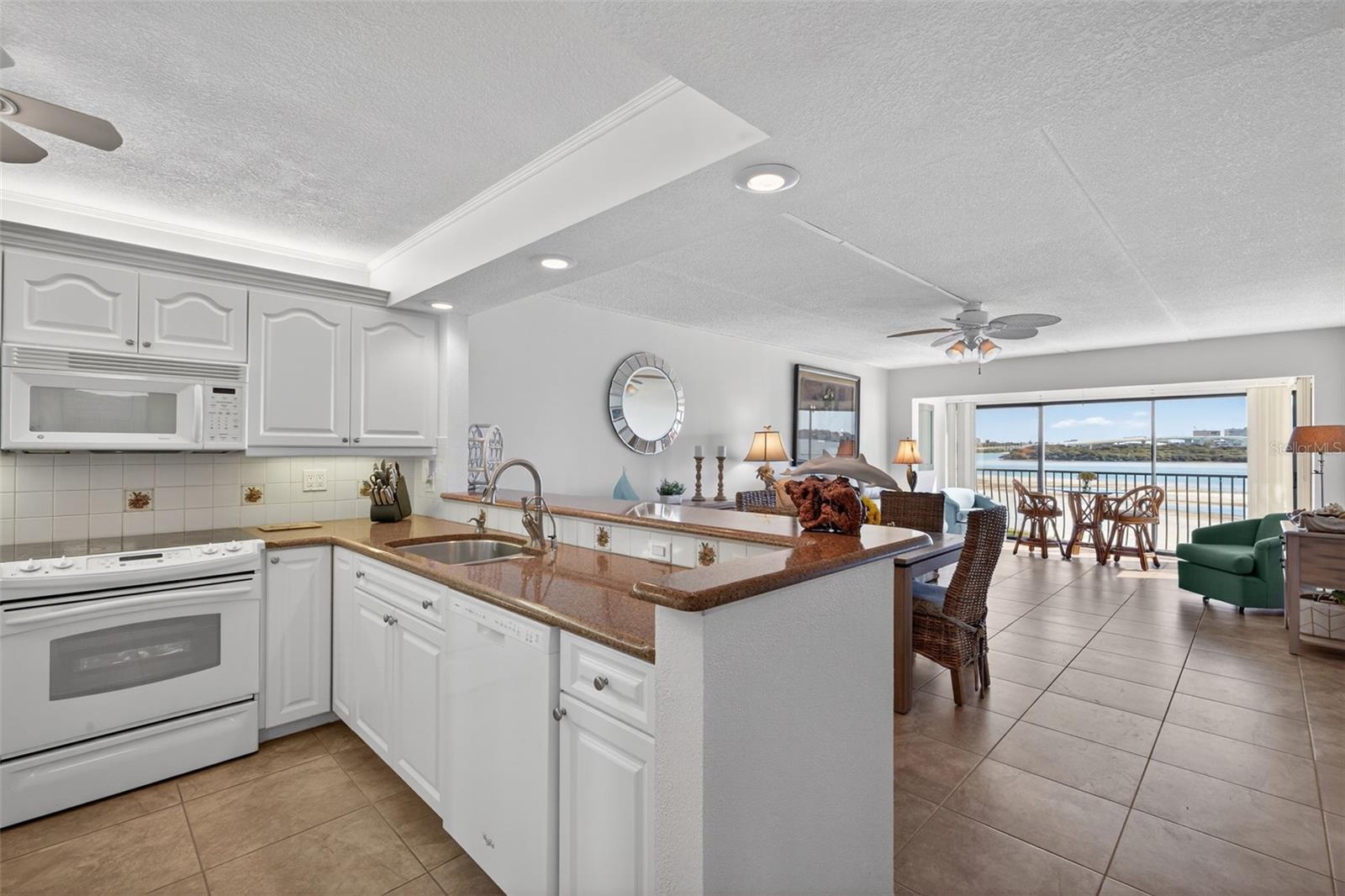 865 S GULFVIEW BLVD #207 — photo 17